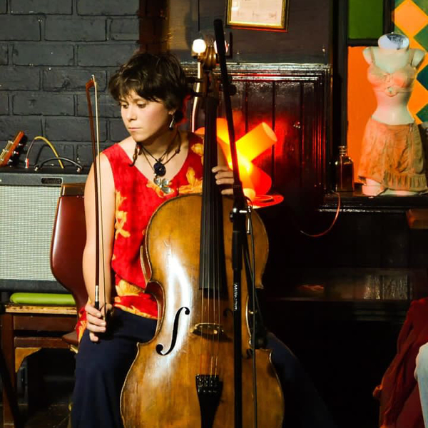 Lucille - Prof de violoncelle - Strasbourg
