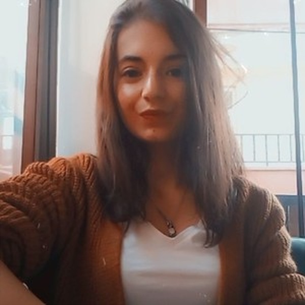 Zeynep - Türkçe öğretmeni - Bartın