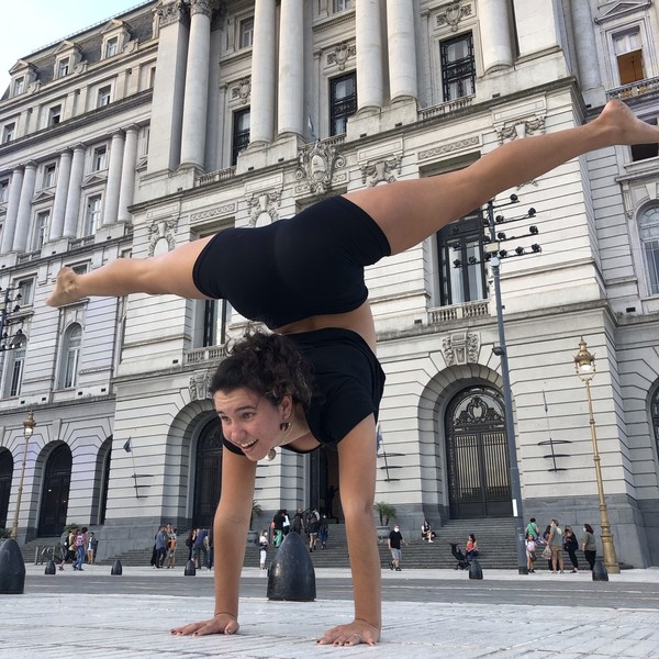 Luna - Circus tutor - 