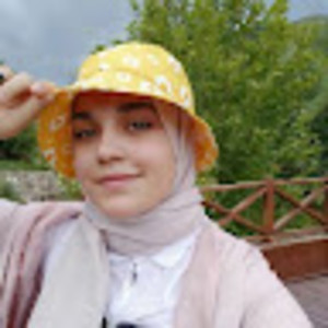 Zeynep Eda Nur - İngilizce öğretmeni - 