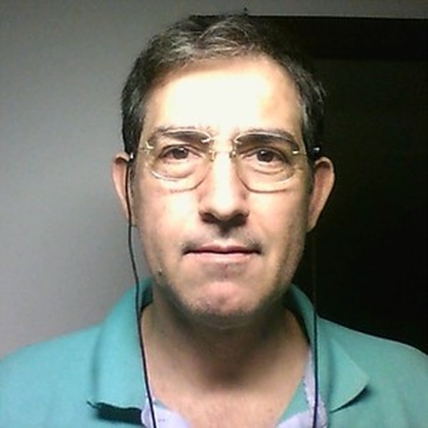 Alcides - Professor de Anatomia - São Paulo