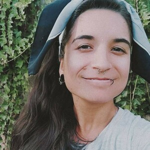 Julieta - profesor de diseño gráfico - EBR