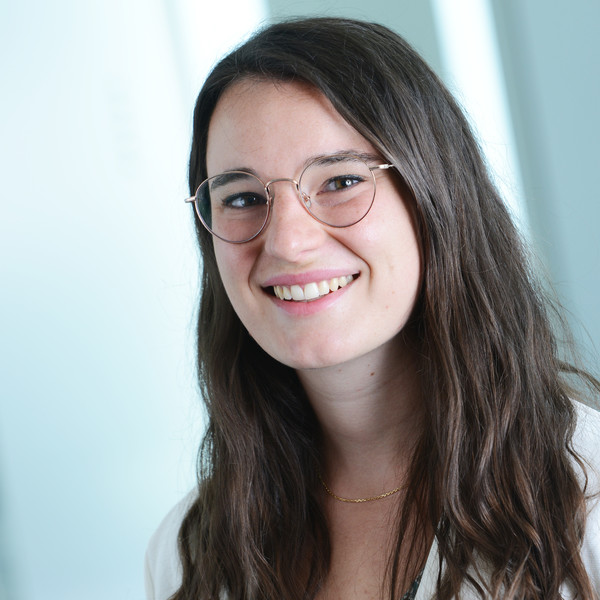 Lisa - Prof de français - Saint-Gilles