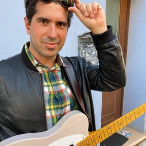 Daniele - Insegnante di chitarra - Cattolica