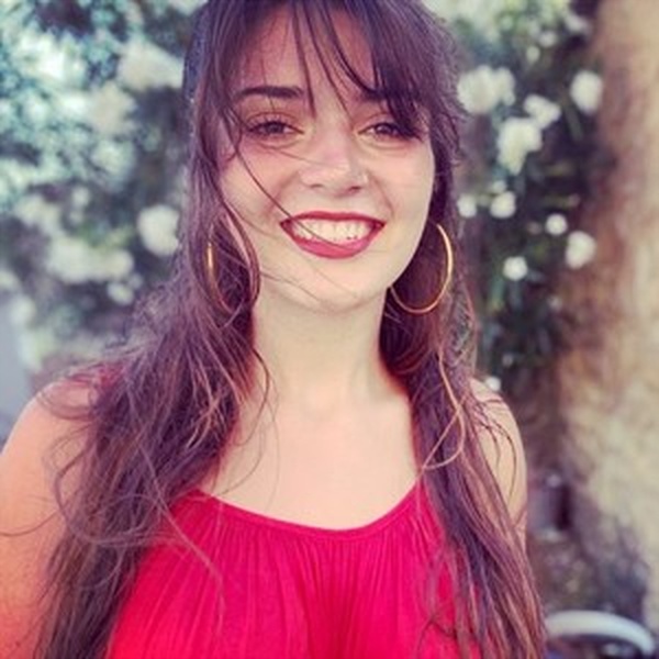 Moïra - Prof de compréhension orale - anglais - Paris 11e