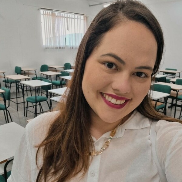 Renata - Prof de farmacologia - 