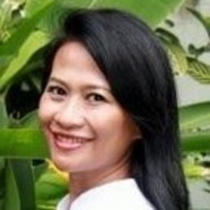 Rose - Prof de yoga - Craponne