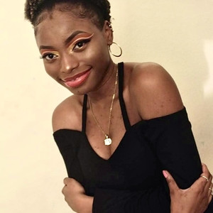 Ashley - Prof de français - Drancy