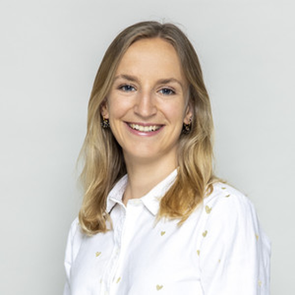 Alice - Maths tutor - 