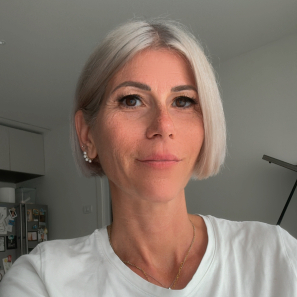 TANIA - Insegnante di storia - Carpi