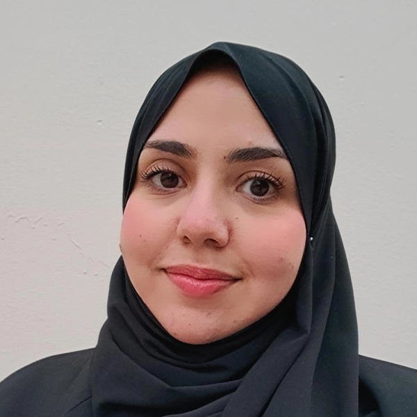 Maroua - Prof de ressources humaines et communication - Marseille