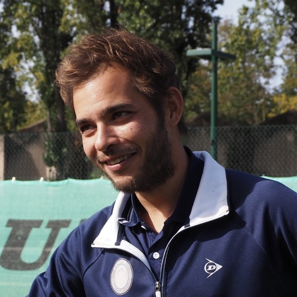 Micka - Prof de tennis - Colombes