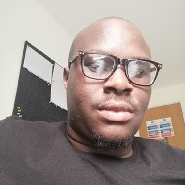 Gbolahan - English tutor - Bangor