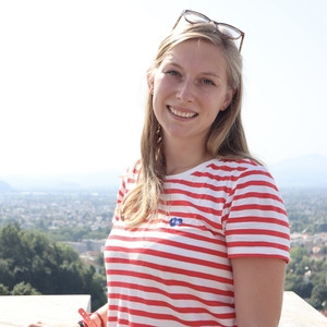 Marie - Prof de biologie - Liège