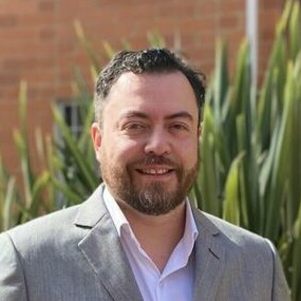 Diego - profesor de programación - Bogotá