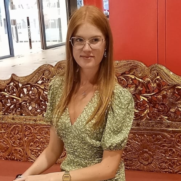 Thalía - profesor de matemáticas - Granada