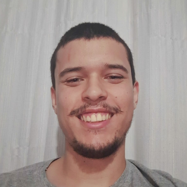 Gabriel - Professor de teclado - Brasília