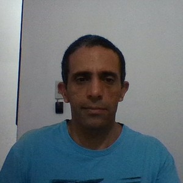 Luís - Professor de Linguagens de Programação - Penha