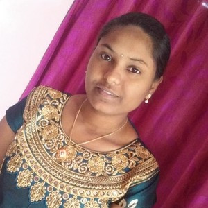 Gayathri - Maths tutor - Bommuluru