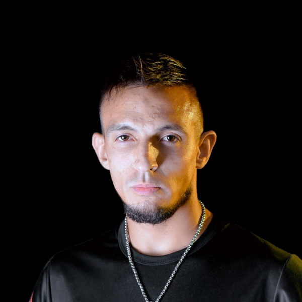 Alexander - Profe de boxeo tailandés - 