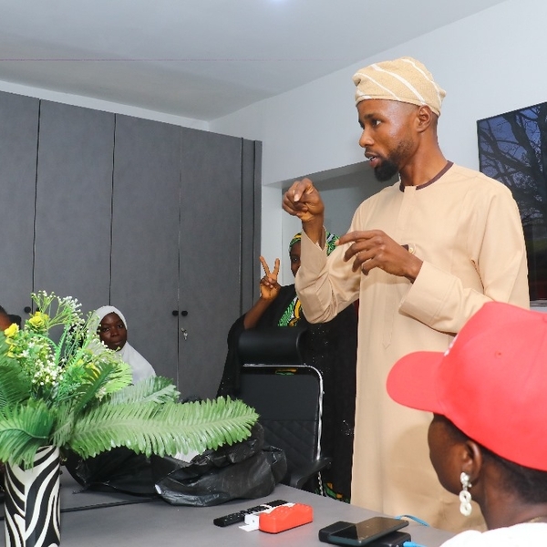 Ipadeola - Philosophy tutor - Abuja