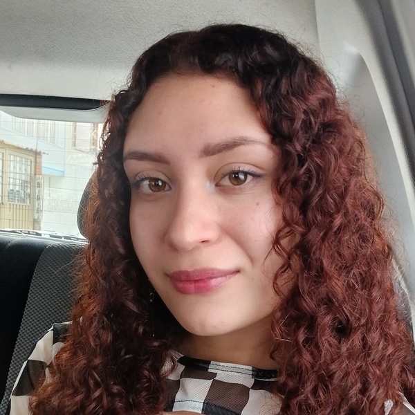 Yvonne Fernanda - profesor de español para extranjero - Bogotá