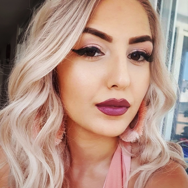 Damla - Okuma öğretmeni - 34742