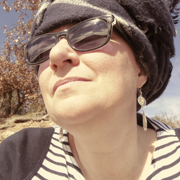 AURELIE - Prof d'aide à la rédaction de cv - lettre de motivation - Saint-Genis-l'Argentière