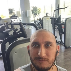 Roberto Arturo - Entrenador personal - 