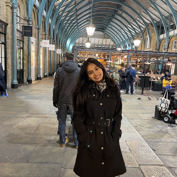 Shikha - English tutor - Mumbai