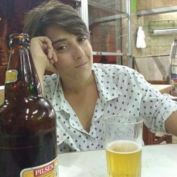 Natalia - Professor de Sociologia - Rio de Janeiro