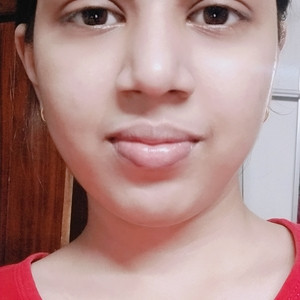 Ashna - Physics tutor - 