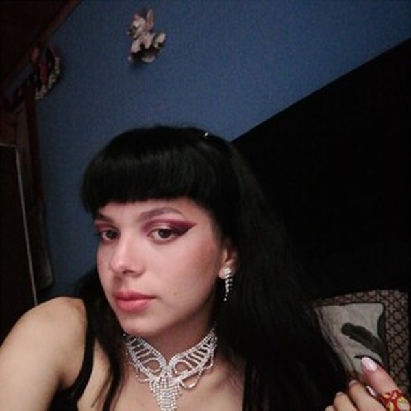 Laura - profesor de maquillaje - Bogotá
