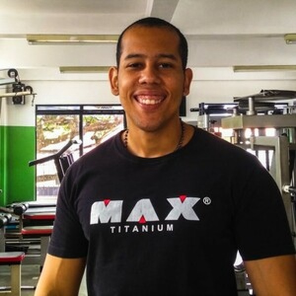 Adam - personal trainer - 01031-902