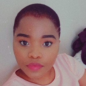Lindiwe - English tutor - Gqeberha