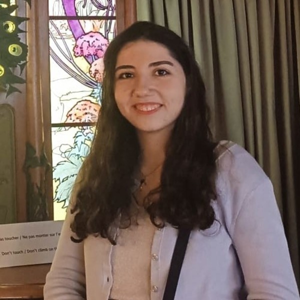 Nour - Prof d'arabe - Paris 15e