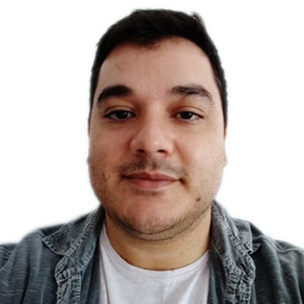 FELIPE - Professor de Linguagens de Programação - Praia do Partido