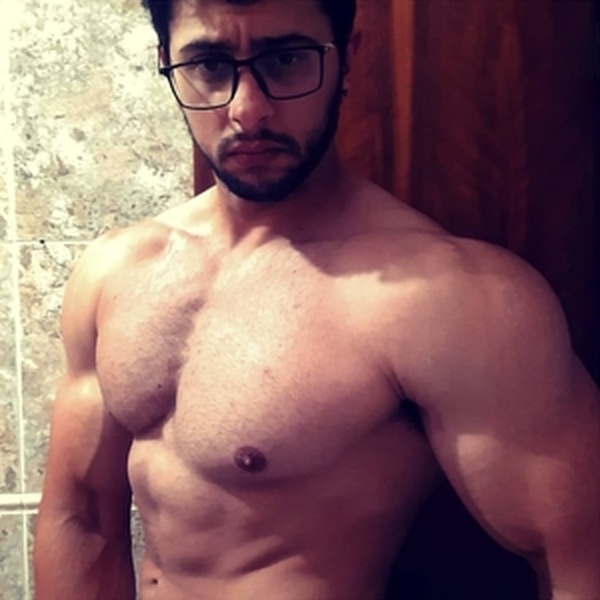Anthony - personal trainer - 01031-902