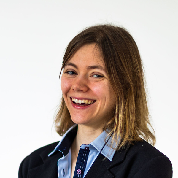 Caroline - Prof de physique - Mésanger