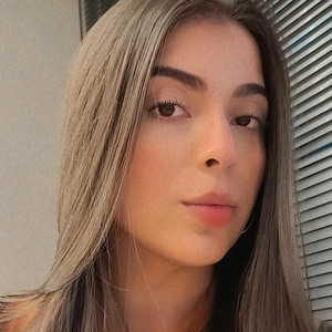 Larissa - Prof de explicações - 