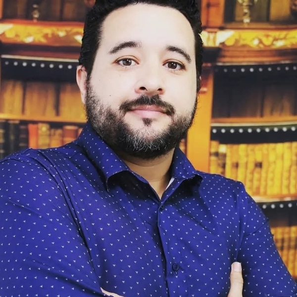 Adriano - Prof de biologia - 