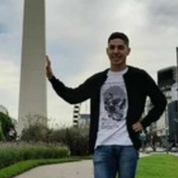 Sebastián - Profesor de matemática - Maquinista Savio