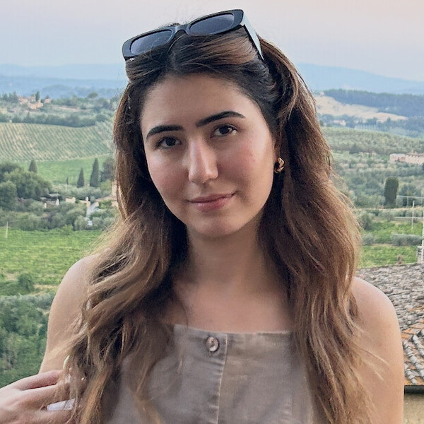 Zeynep - English tutor - Ottawa