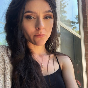 Mikayla - Make-up tutor - Toronto