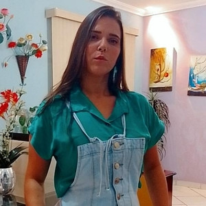 Lorena - Prof de explicações - Itaobim