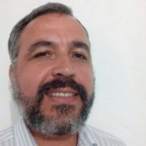 Pedro - Professor de filosofia - Barra Velha (Santa Catarina)