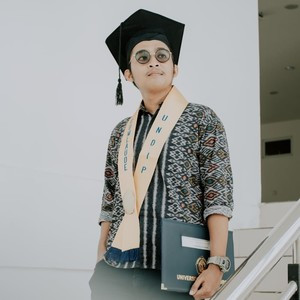 Sa'iyd Husayn - Guru pengetahuan umum - Kecamatan Bojonegoro