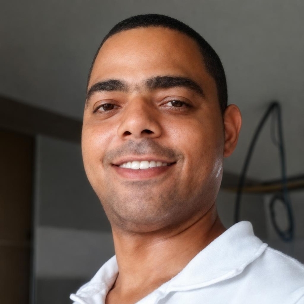 Felipe - Professor de AutoCAD - Serra