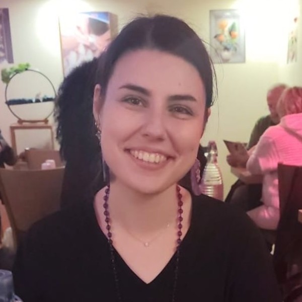 Jeanne - Prof d'aide aux devoirs - Les Mées