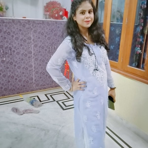 Nayansi - Maths teacher - Deeg